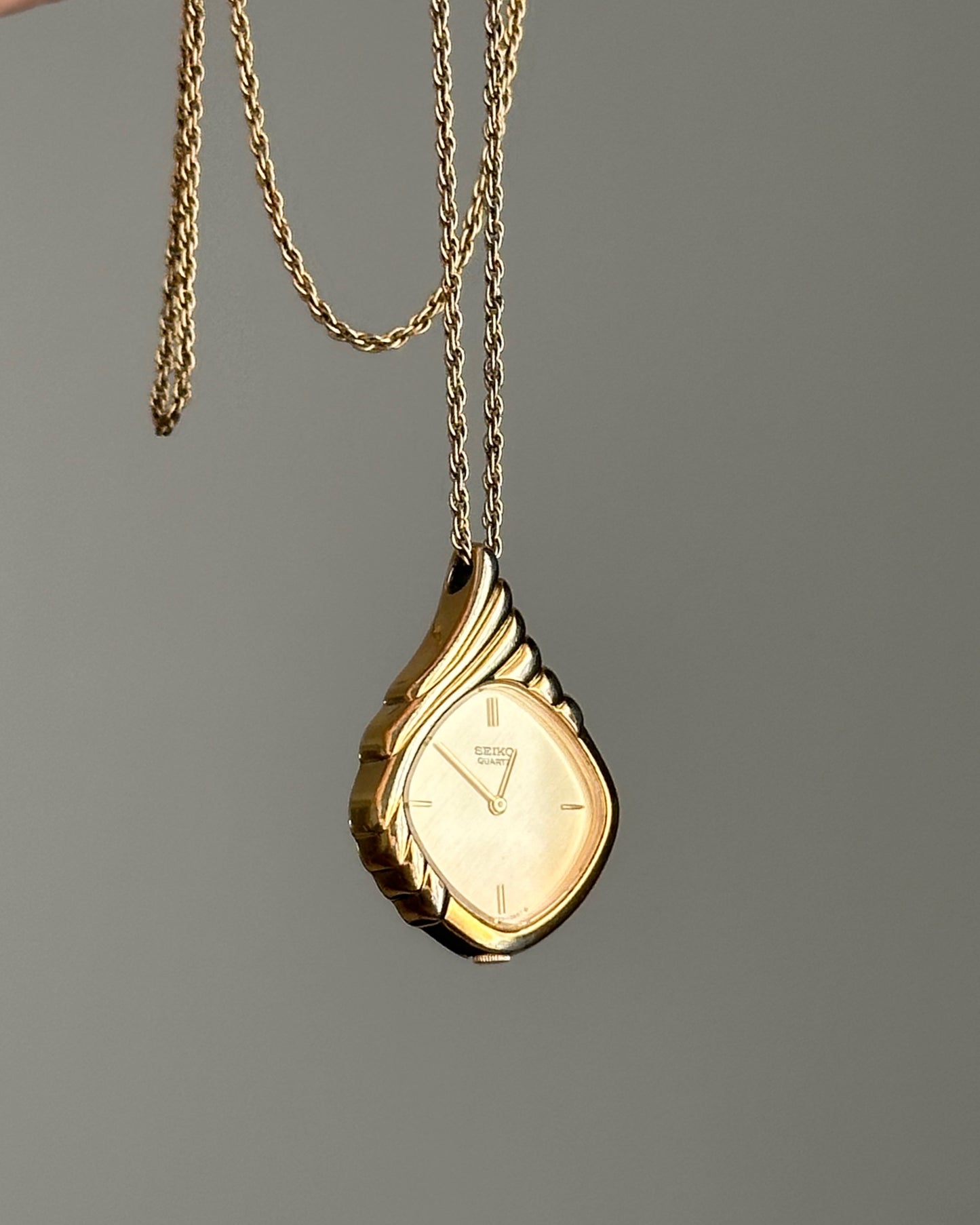Seiko Teardrop 80s Pendant Watch