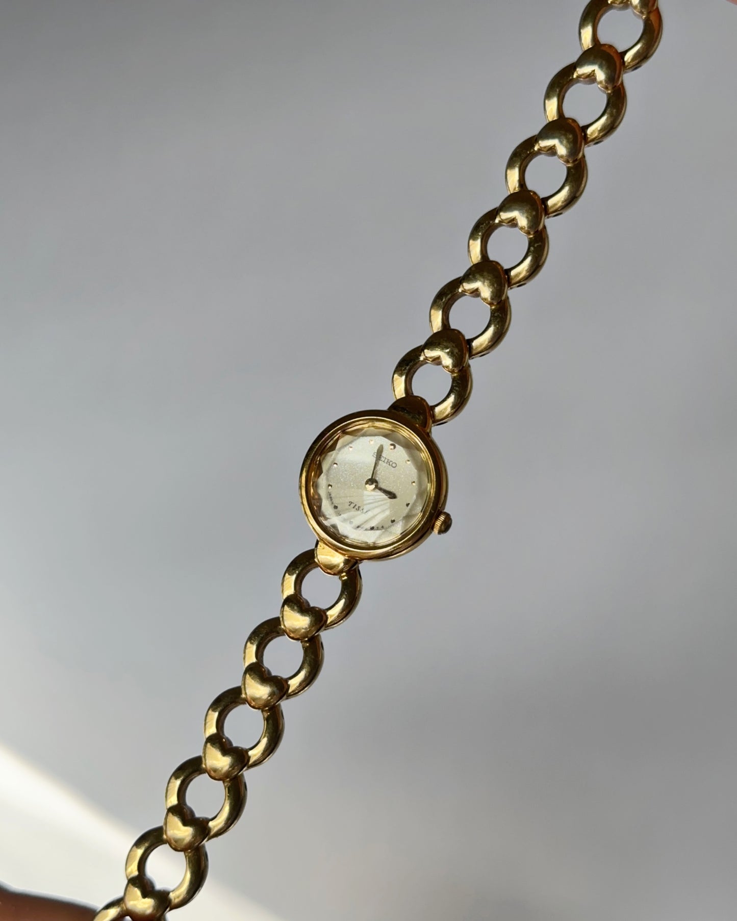 Seiko Tissé Heart Chain Watch
