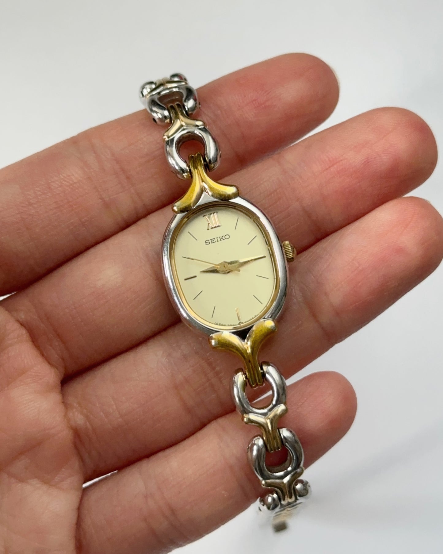 Rare Seiko Aqua Tail Dual Tone Watch