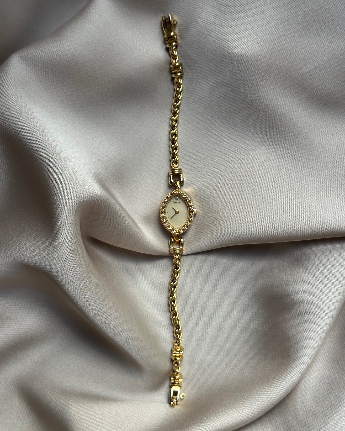 Super Petite Marquise Diamondette Watch