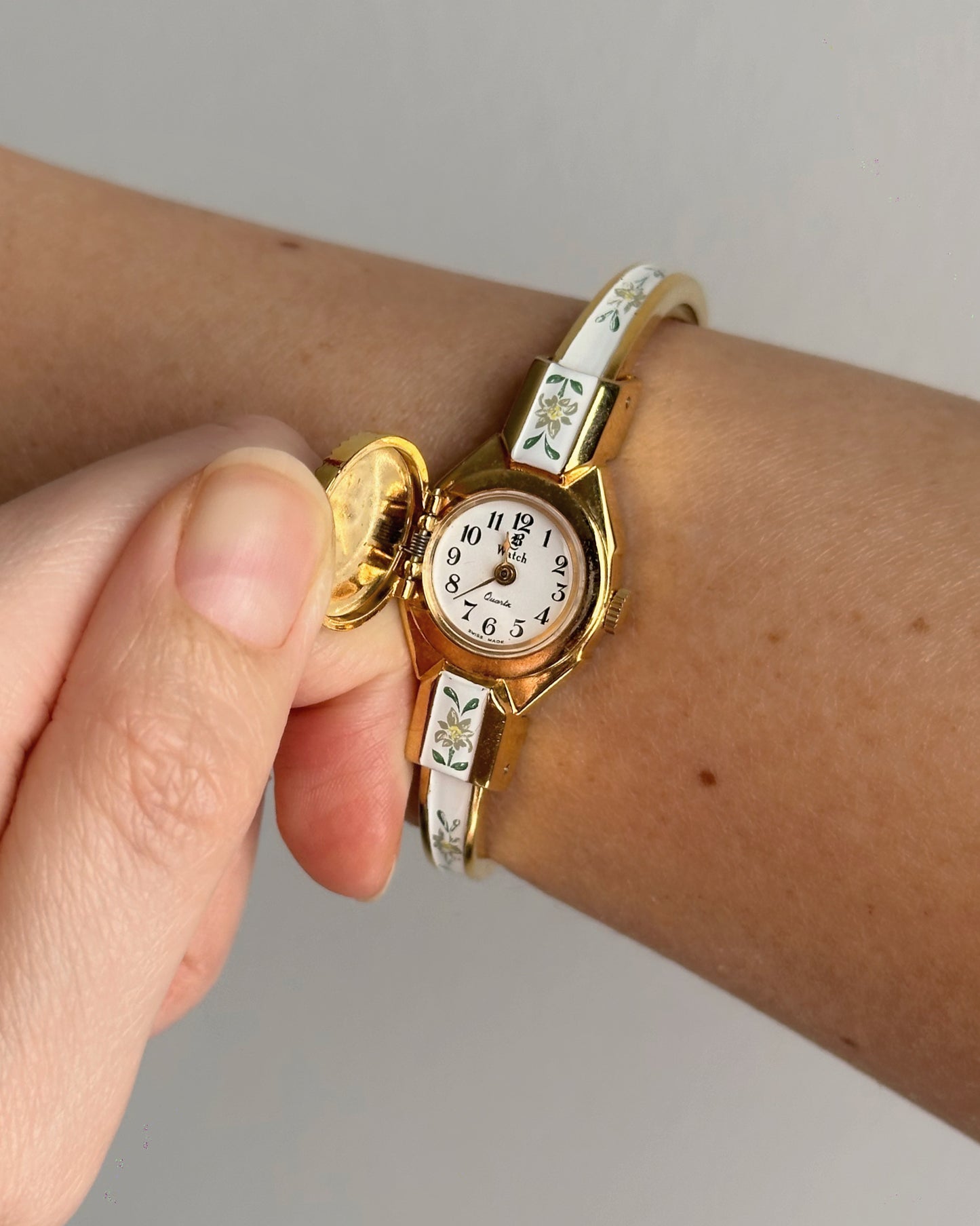 Vintage Green Floral Peek-A-Boo Bangle Watch