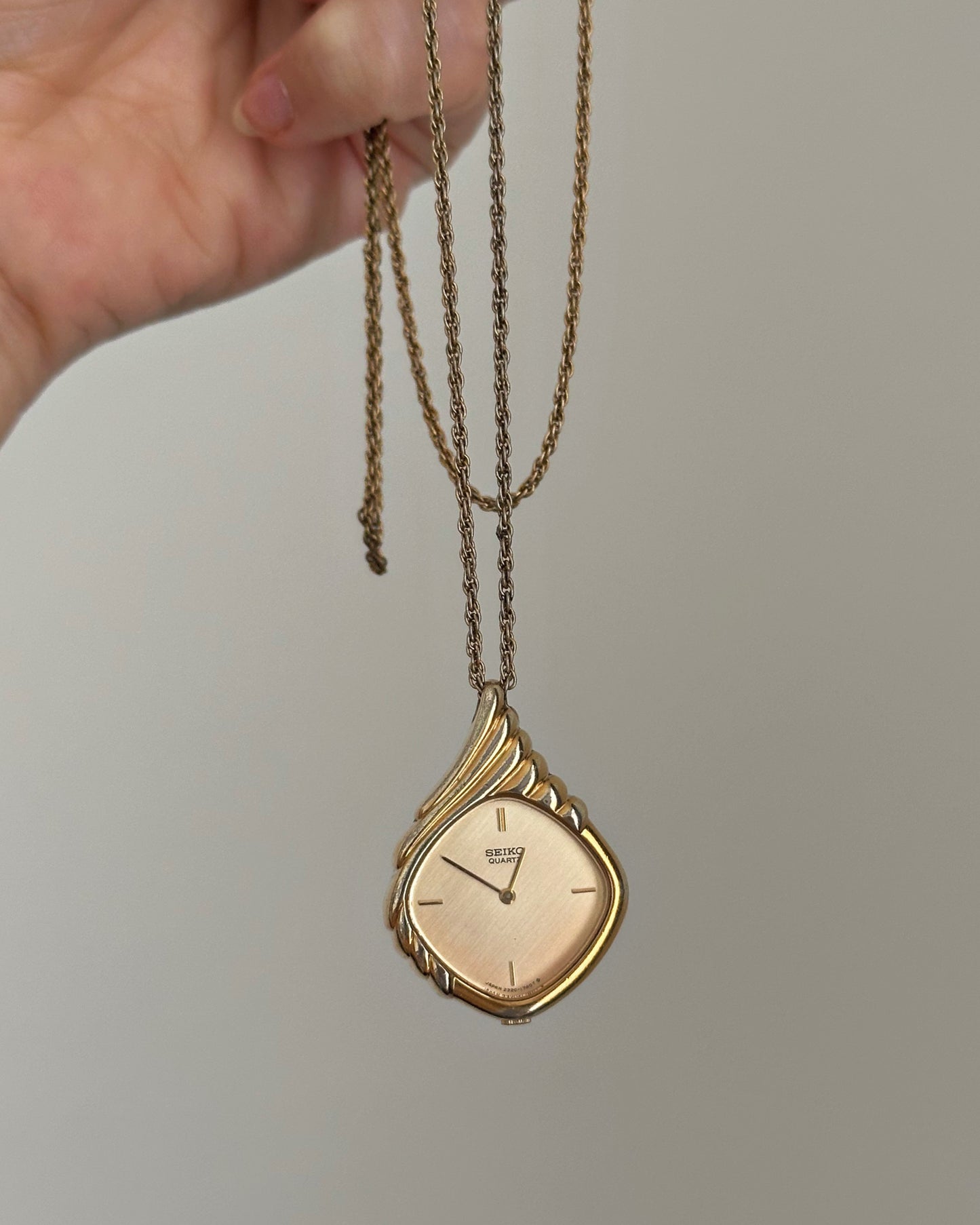 Seiko Teardrop 80s Pendant Watch
