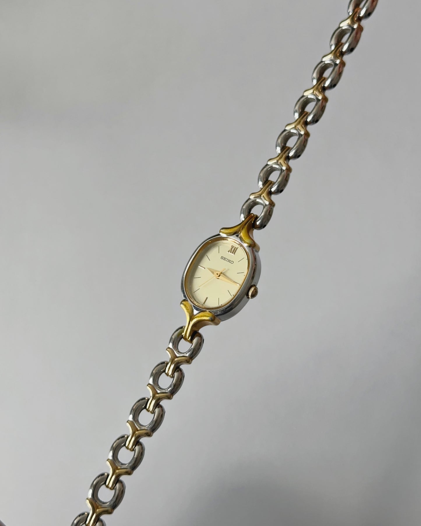 Rare Seiko Aqua Tail Dual Tone Watch