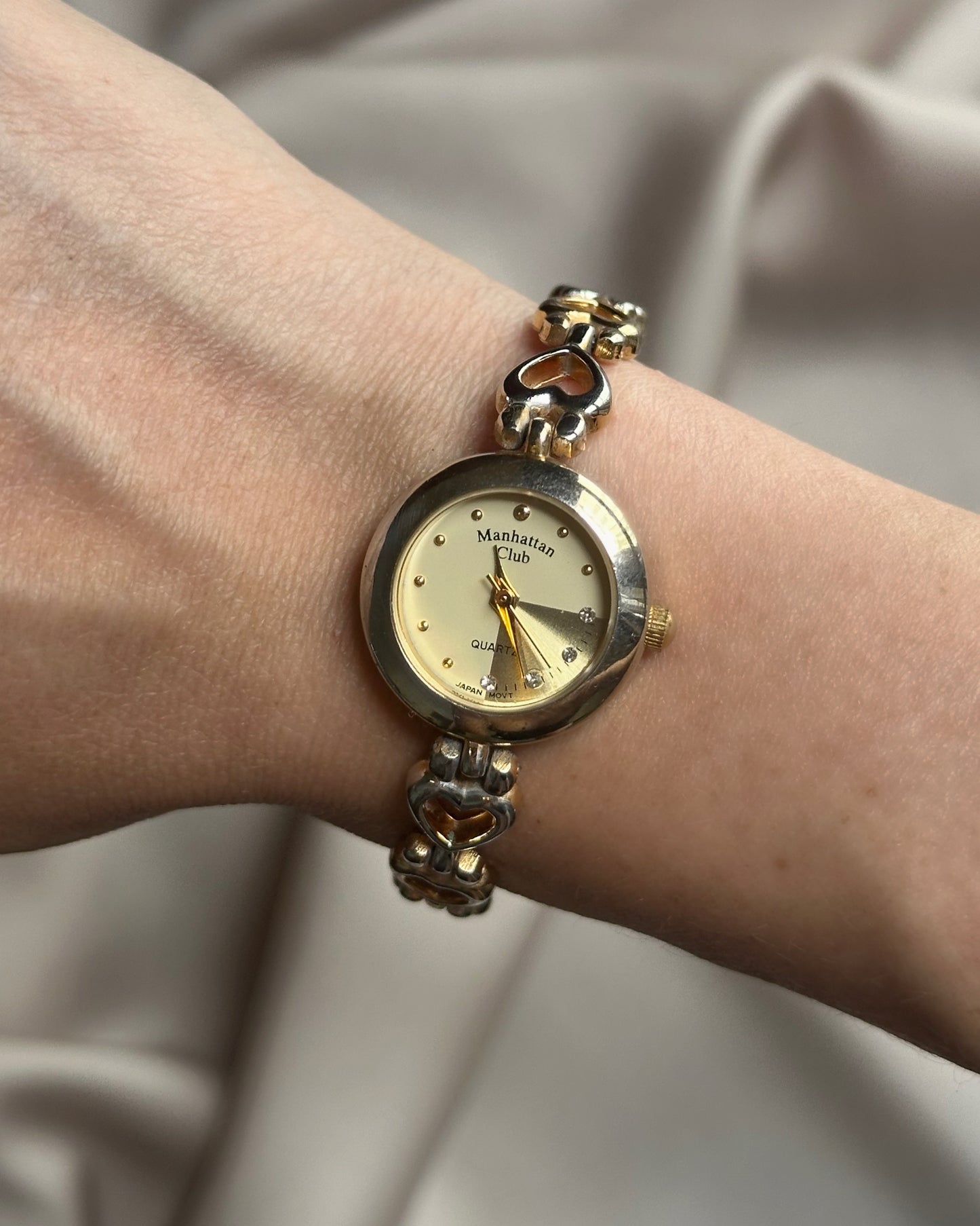 Manhattan Club Heartlink Vintage Watch