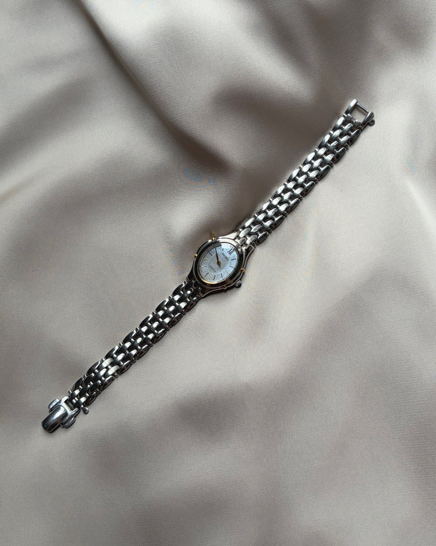 90s Seiko Exceline Mother-Of-Pearl Watch (V110 Solar)