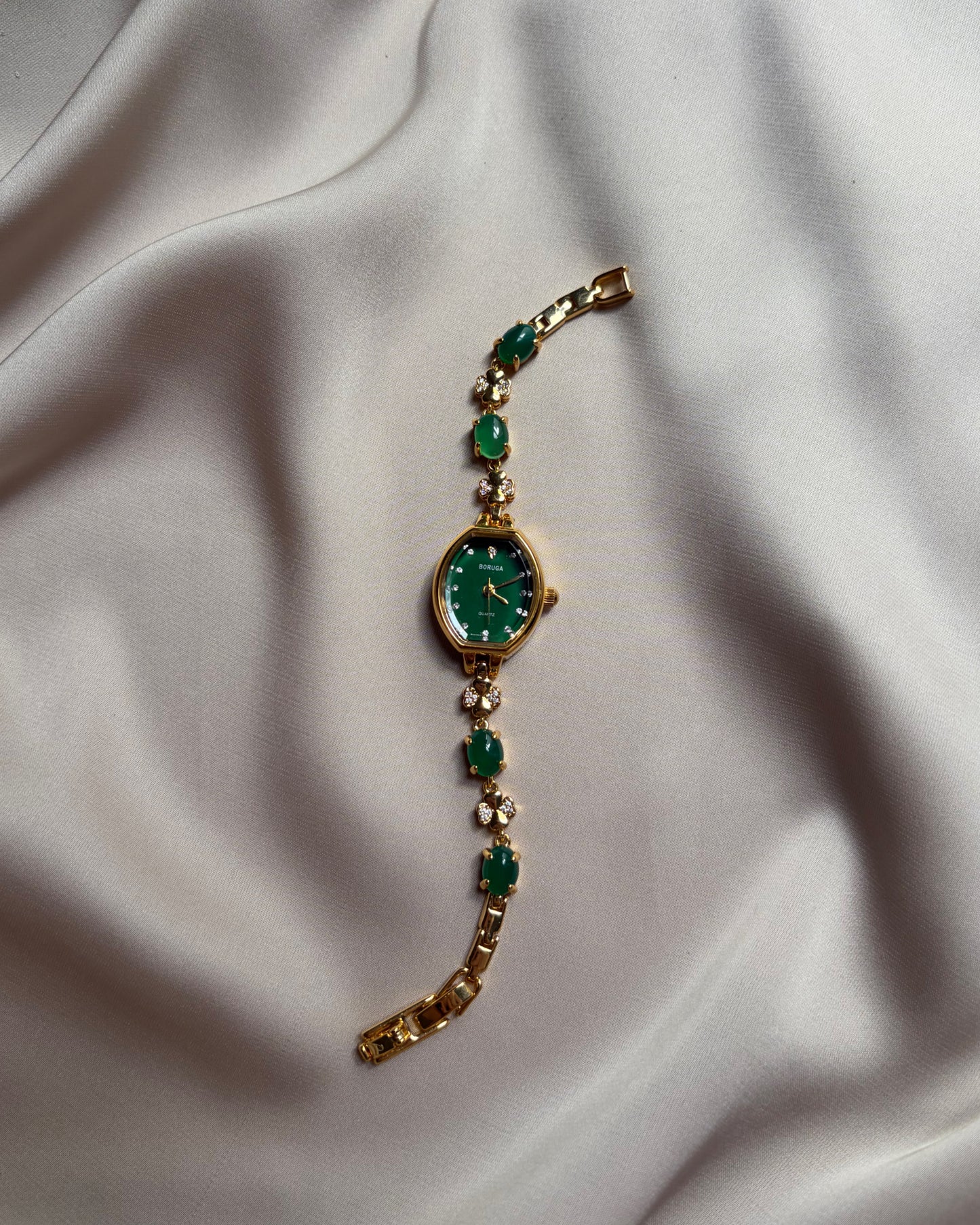 Lucky Green Boruga Gold Tone Watch