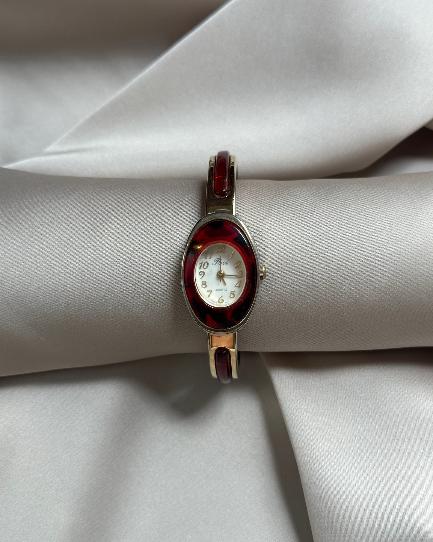 Cherry Glaze Tortoiseshell 90s Bangle Watch