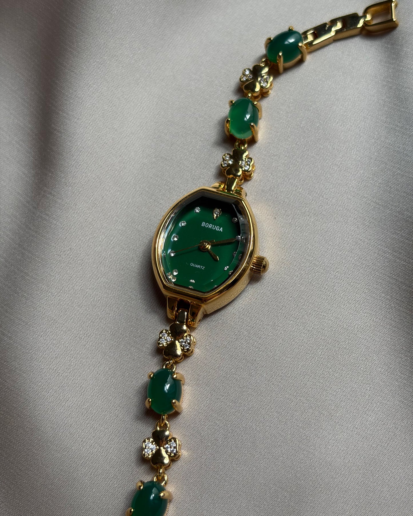 Lucky Green Boruga Gold Tone Watch