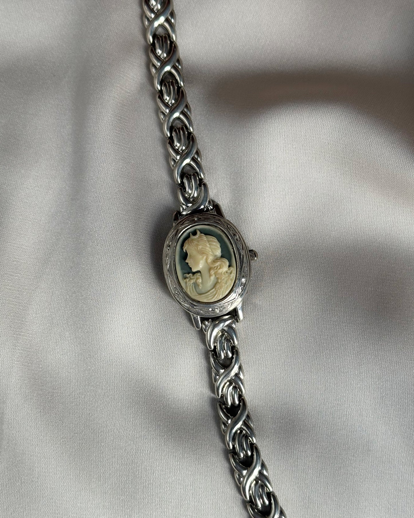 Victorian Locket Valentino Michelle Watch
