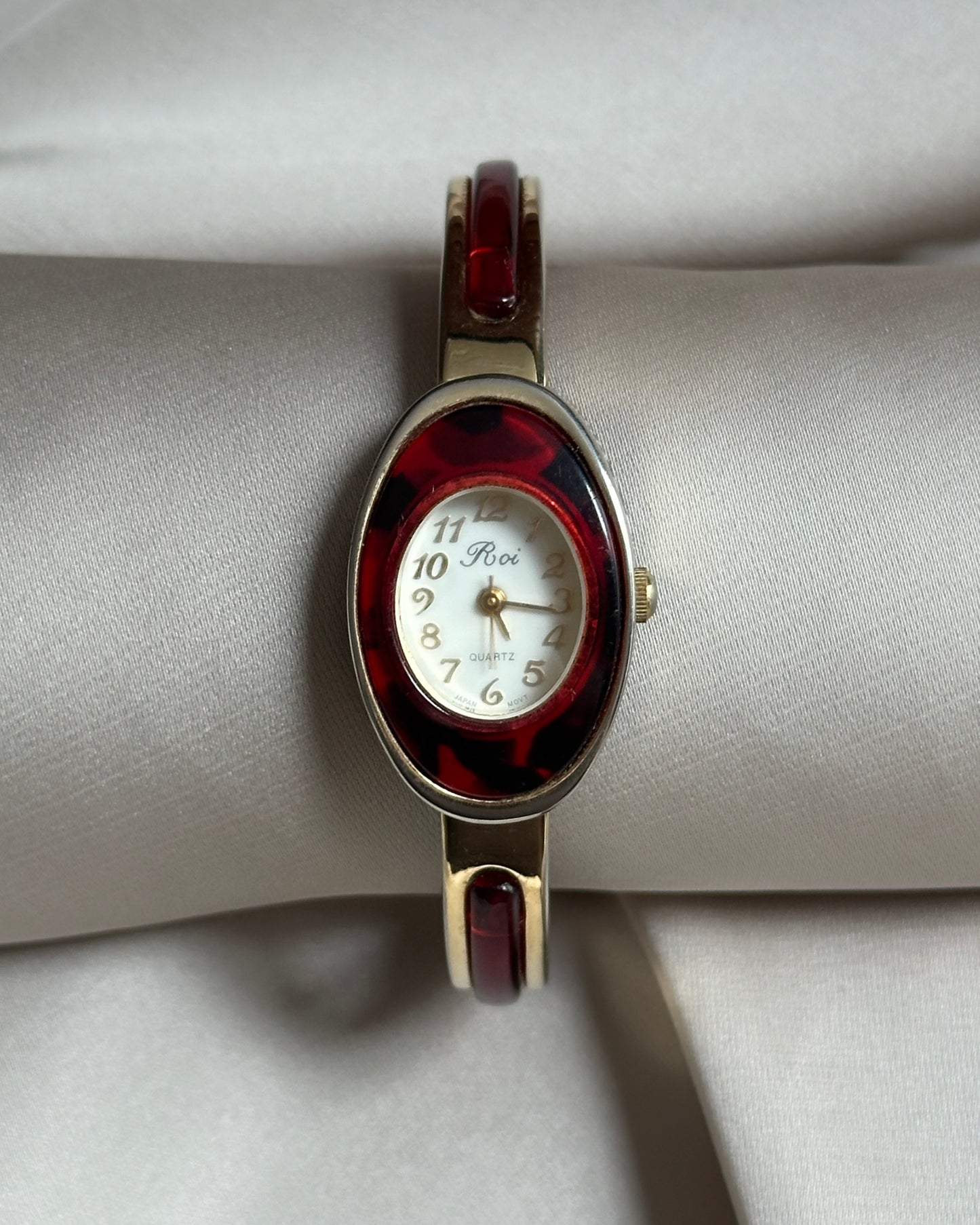Cherry Glaze Tortoiseshell 90s Bangle Watch
