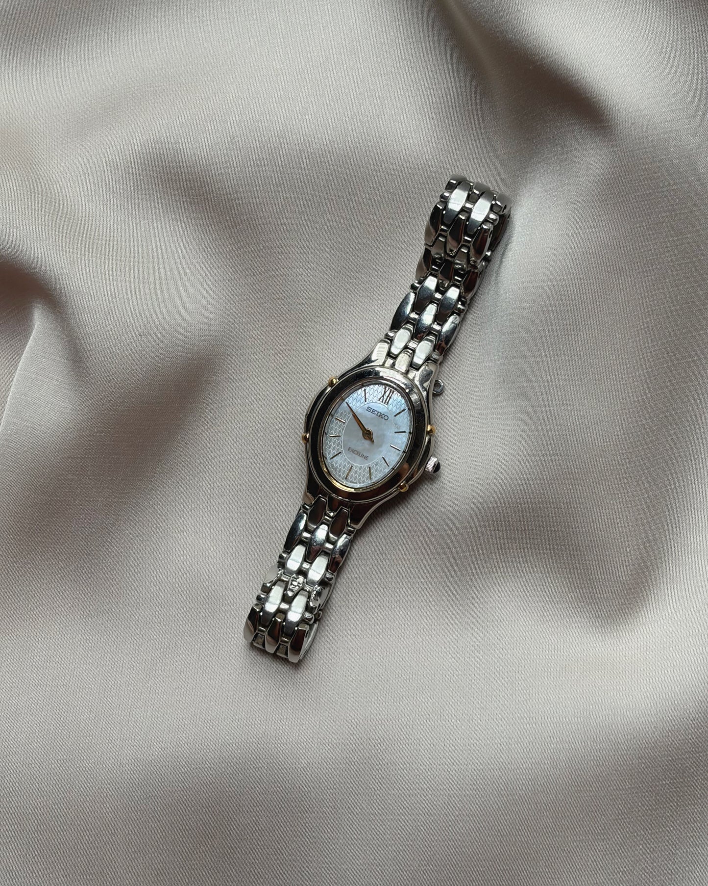 90s Seiko Exceline Mother-Of-Pearl Watch (V110 Solar)