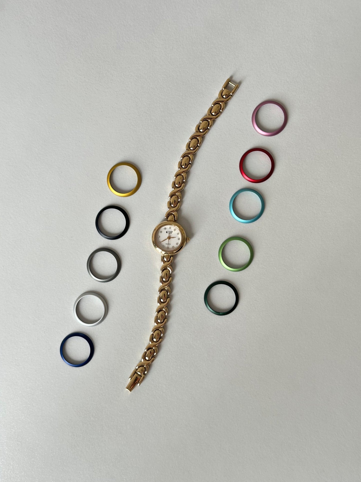 Vintage Color club bezel watch women