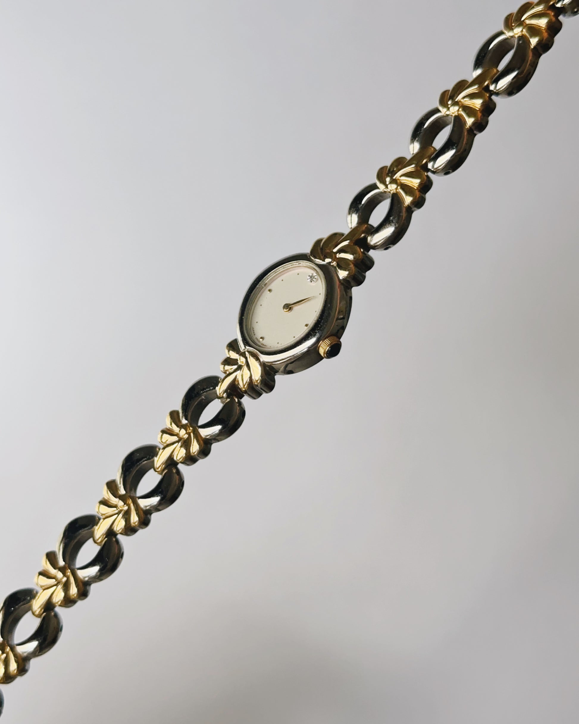 Dainty vintage style watch for women