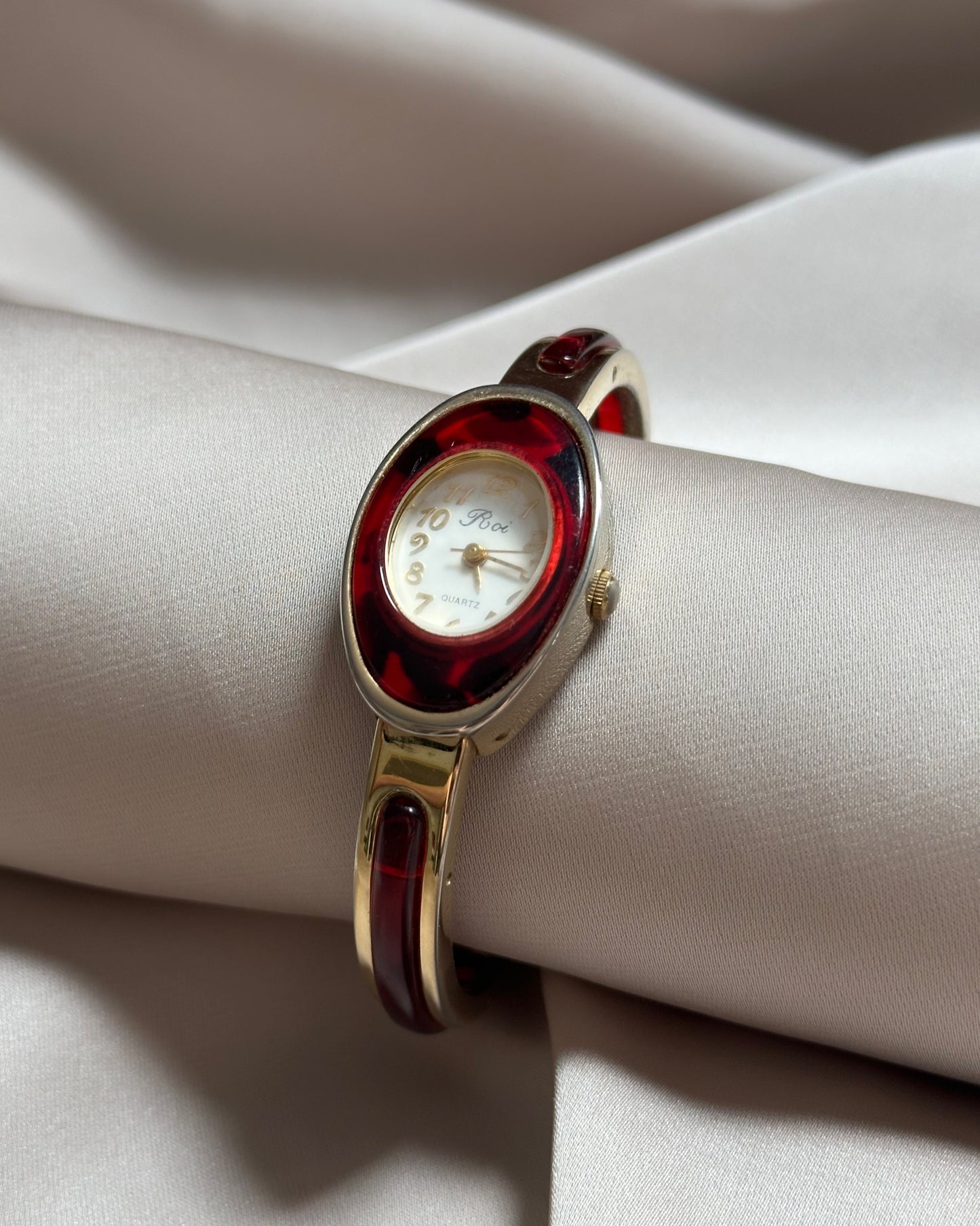 Cherry Glaze Tortoiseshell 90s Bangle Watch