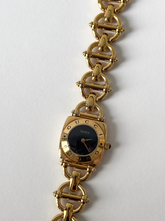 Rare Gucci vintage woman watch gold