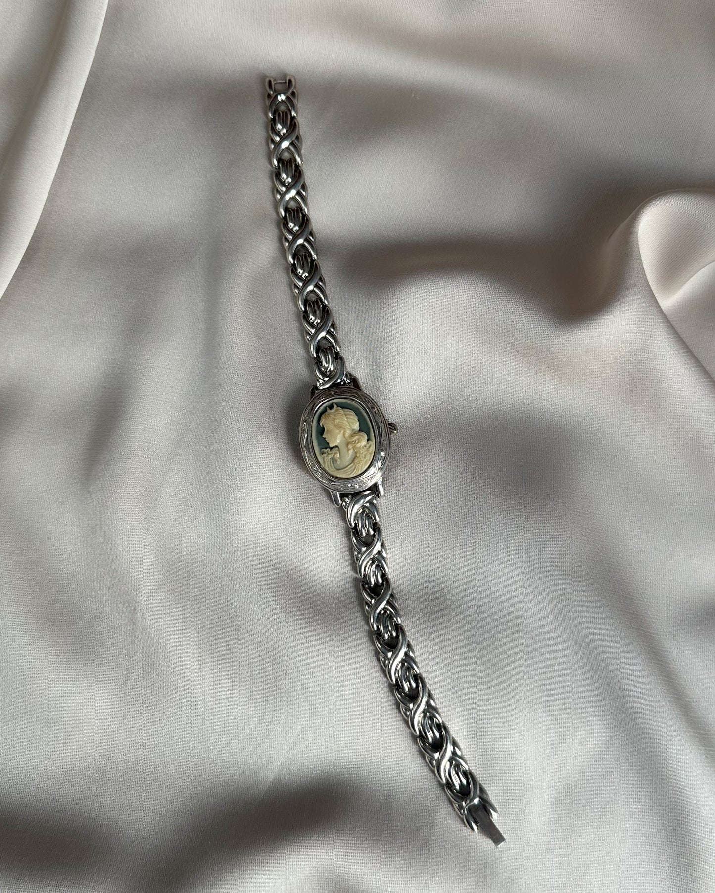 Victorian Peek-a-boo watch