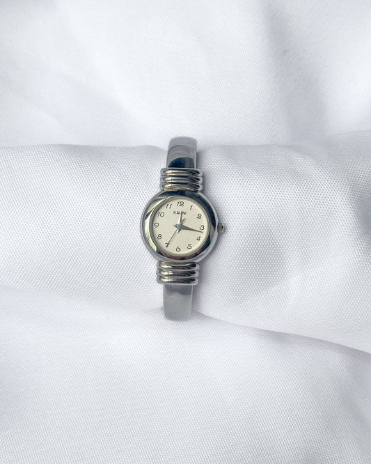Vintage bangle watch 90s