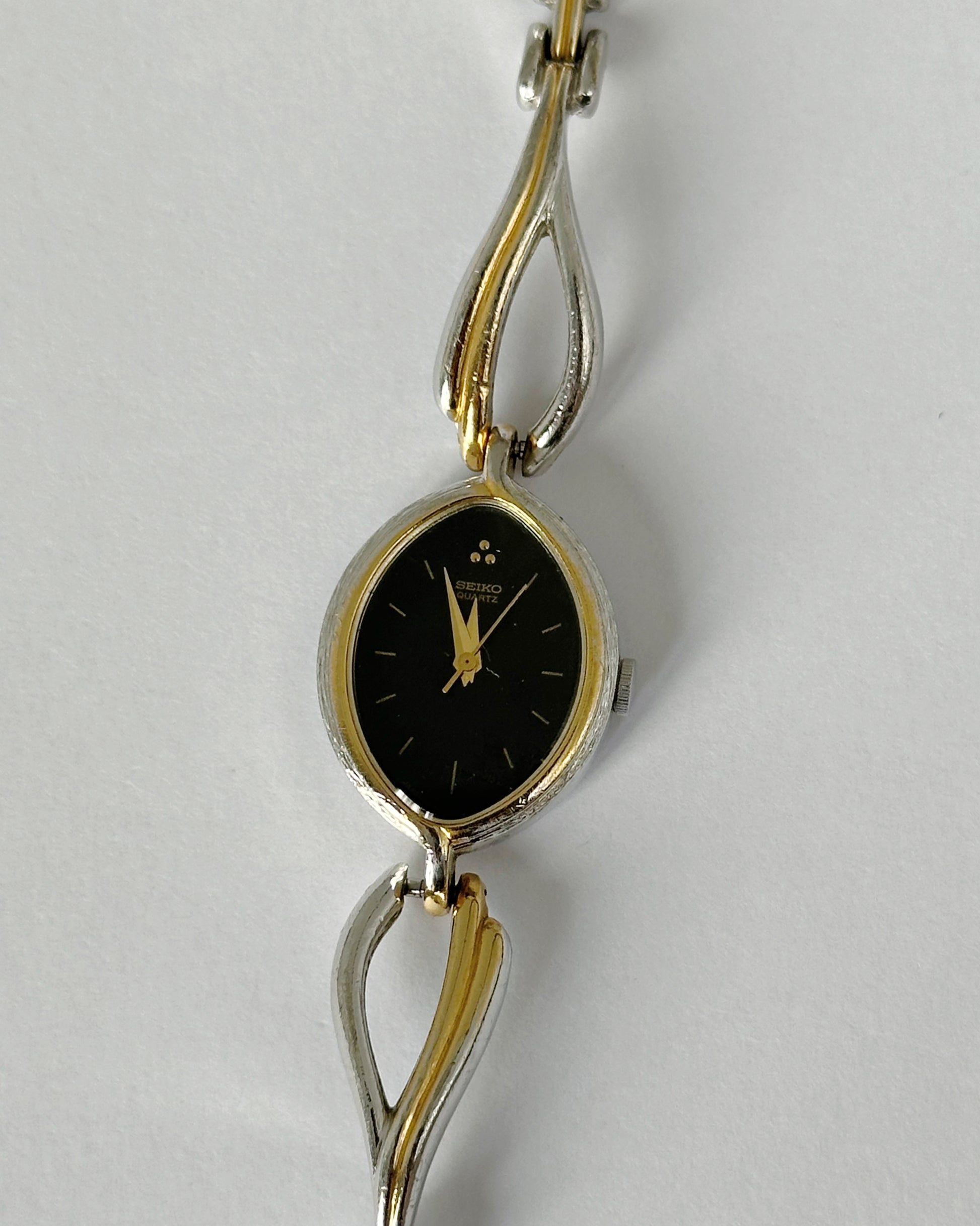 dual tone seiko vintage lady watch 
